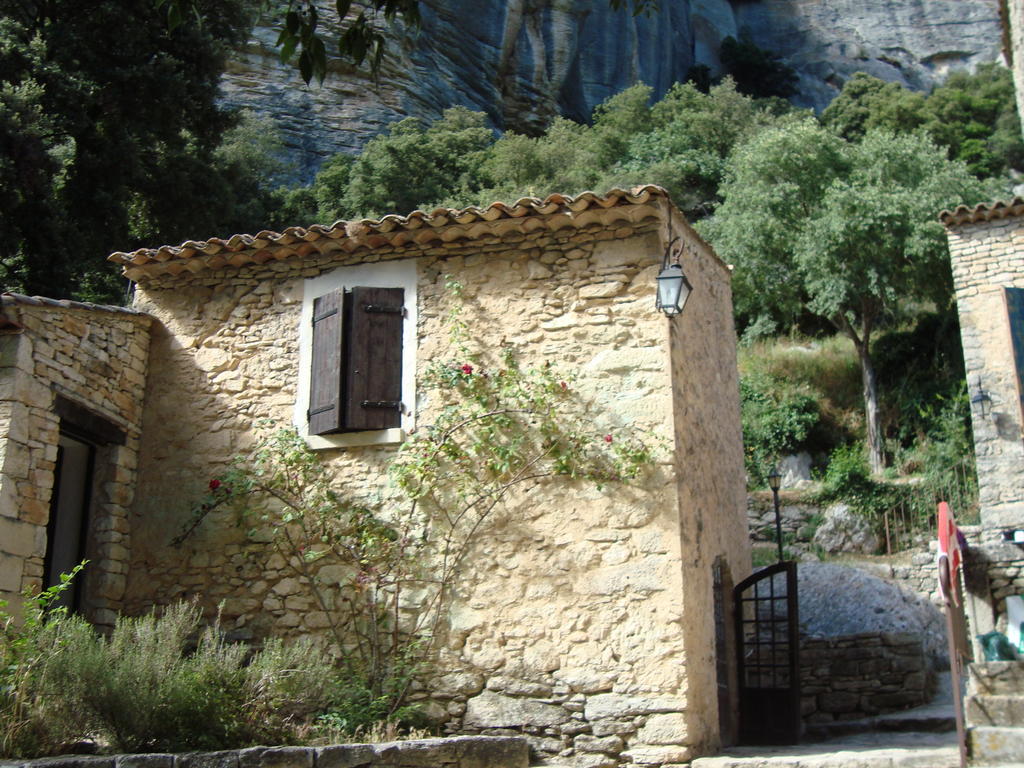 Auberge Des Seguins Buoux Eksteriør bilde