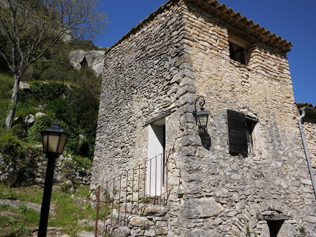 Auberge Des Seguins Buoux Eksteriør bilde